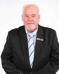 Hennie Prinsloo, estate agent