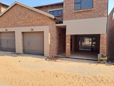Townhouse For Sale in Die Heuwel, Witbank